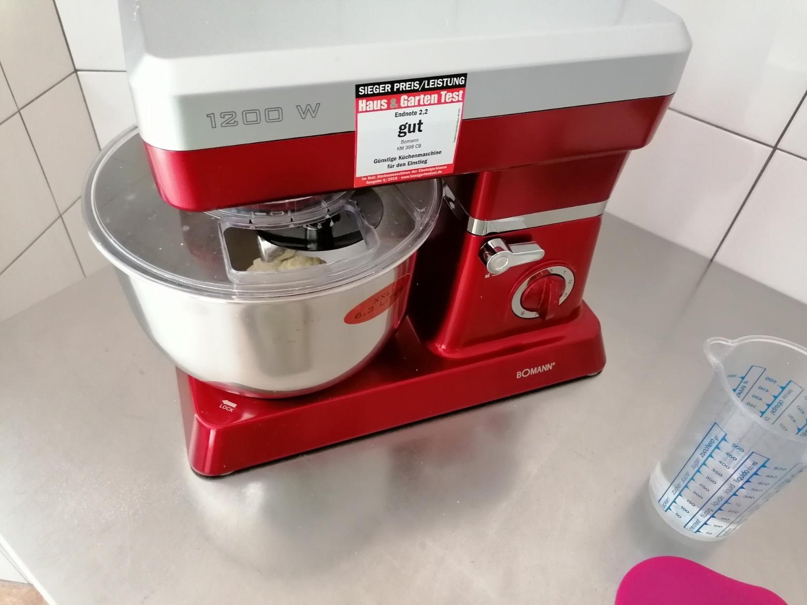 Robot Pétrin Multifonctions 6.3 L - 1200 W - Rouge/Gris Bomann – Image 4